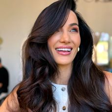 Cand @lauraelenahairartist face magie din parul tau! 💫