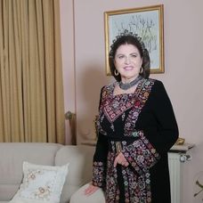 irrina loghin acasa