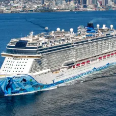 norwegian-bliss-92225-bab2fe0bb67b4f08b62e3821f05a33b3