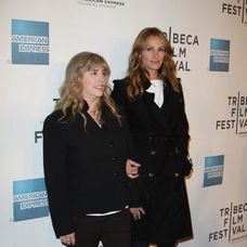 Lisa Roberts Gillian, Julia Roberts