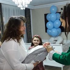 Vasilică Ceterașu și Amalia Ursu vin cu gemenii acasă 