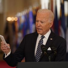 Stimulente financiare de 1,9 trilioane de dolari pentru americanii afectați de pandemie. Joe Biden, criticat de opoziție