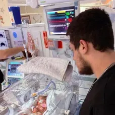 0_Healthy-first-time-mum-19-and-newborn-baby-tragically-die-hours-apart (1)