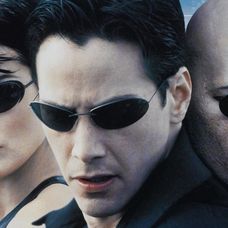 Carrie-Anne Moss și Keanu Reeves în Matrix. FOTO: wall.alphacoders.com