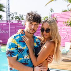 Adrian si Anne - Love Island Romania