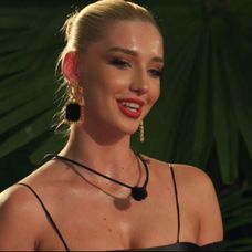 diana-love island