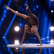Senayet Asefa (9)