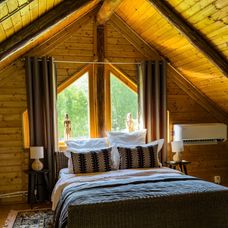 Ce zile de poveste am avut prin tara noastra! Am fost la prietenii din Oradea, apoi la cei de langa Hateg, aici, la @transylvanialogcabins, unde am petrecut doua zile perfecte, departe de zgomotul orasulu (6)