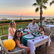 familia lui Kuzey Gezer