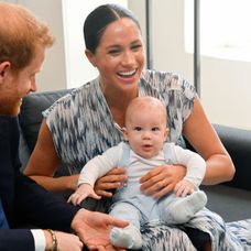 Membrii Casei Regale, interogați de Regina Elisabeta a II-a după dezvăluirile lui Meghan Markle