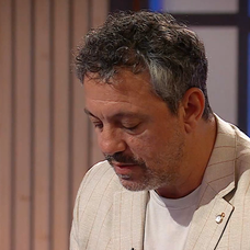 „Dacă era după mine, toți plecați acasă”.  (6)