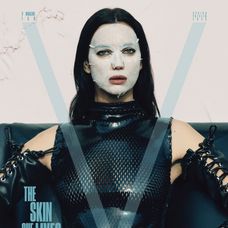 THE SKIN SHE LIVES IN- @irinashayk graces the cover of a special edition of V158!In a visual fan