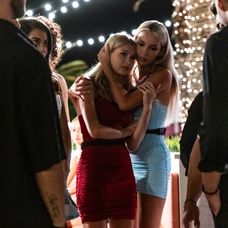 Alexandra si Anne - Love Island Romania