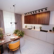 După o noapte albă, arhitecții termină casa începută de Titica. Reacția familiei Răceală, atunci când vede fațada locuinței „Nu mi-am imaginat așa ce (6)
