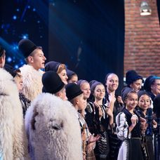 Grup vocal folcloric Nedeia (5)