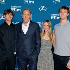  Kevin Costner si copiii săi