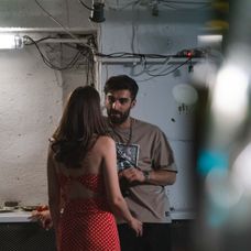Daniel Nuță și Teona Stavarachi, scenă din serialul Groapa 