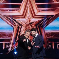 Pavel Bartos si Smiley - Romanii au talent