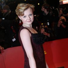 Maria-Victoria Dragus s-a nascut in tara noastra in 1994. A jucat pana acum in 5 filme pentru marele ecran si in mai multe productii de televiziune si a castigat premiul Academiei Germane de Film si cel al Romania International Film Festival in 2010.