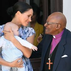 Membrii Casei Regale, interogați de Regina Elisabeta a II-a după dezvăluirile lui Meghan Markle