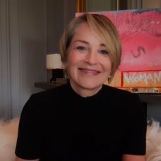 Sharon Stone, păcălită să filmeze fără lenjerie intimă în Basic Instinct