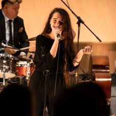 Rebeca Maria Neacșu de la Românii au talent 
