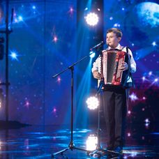 Adrian Bradu (4)