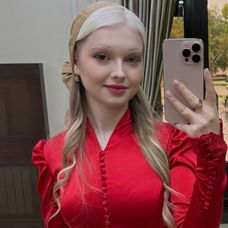 Собирала на свадьбу брата  прекрасную свою ученицу Амину❤️Платье от @amilors_evening 🌹