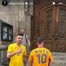 mutu pe tricou la altii