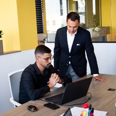  Șef sub acoperire, 21 noiembrie 2024. Alin Hustiu, CEO-ul Domino's Pizza România, devine Șef sub acoperire, în cadrul companiei pe care o conduce, de 12 ani „Vreau să văd atitudinea din te (10)