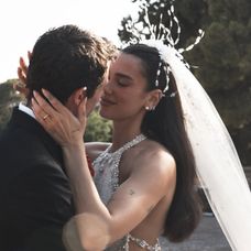 Mr & Mrs (7)