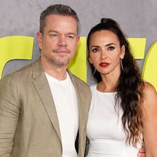 fiicele lui matt-damon