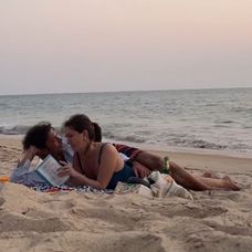 adela si radu valcan pe plaja romantici