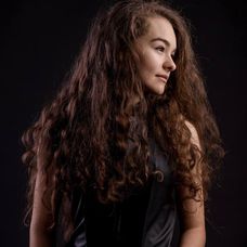 Rebeca Maria Neacșu de la Românii au talent 