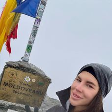 Reached the highest peak in Romania! 🏔️ What’s next 🤭#moldoveanu #moldoveanupeak #TopOfRomania (1)