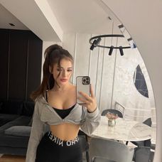 andreeabostanica3223248004514125205380722987724435702641522n1-1674632893swrkrh3
