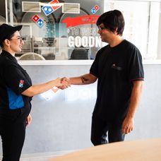  Șef sub acoperire, 21 noiembrie 2024. Șeful sub acoperire își continuă treaba, într-un restaurant abia deschis, în cadrul unui complex rezidențial, dar care nu livrează rezultatele la car (3)