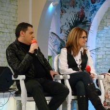 Prietenii Elenei Carstea