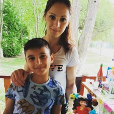 ana pal cu fiul ei stefan