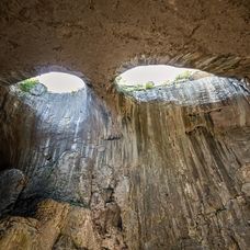 shutterstock_2771898979