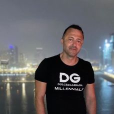 Adrian Kreiner1