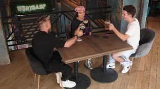 O seară de neuitat pentru Ana, care sărbătoreste alături de Kozel reușita extraordinară din show