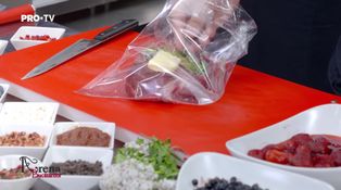Antricot de vită cu trei feluri de hummus cu arome românești și mămăligă cu ciocolată albă și mousse din cremă de brânză cu afine