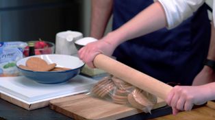 Cheesecake delicios cu vanilie sau ciocolata, cu crema de branza Hochland