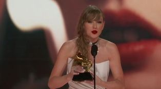 Taylor Swift tocmai a intrat în istorie la premiile Grammy 2024!