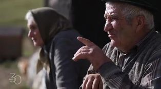 Patria nu e unde te naști, ci acolo unde simți că vrei să rămâi toată viața! Charlie Ottley a reușit să facă pentru România ce un alt ambasador nu a putut. A arătat că avem o țară binecuvântată, cu peisaje uluitoare. Cătălin Scărlătescu, Sorin Bontea și F