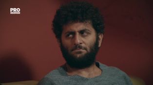Leonard: "Eu sunt sngurul barbat adevarat de aicea! Bai, sa va intre bine in cap!"