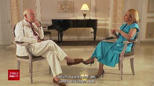 John Malkovich, intervievat de Andreea Esca : "Filmul e artă plastică, teatrul e viu. E complet diferit"