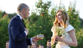 Nuntă cu suspans la Căsătoriți pe nevăzute! Mirele îi dă emoții miresei la doar câteva secunde după ce a cunoscut-o