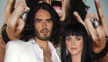 Katy Perry si nunta ei zgomotoasa cu Russell Brand = Amenzi pentru hotelul din India FOTO